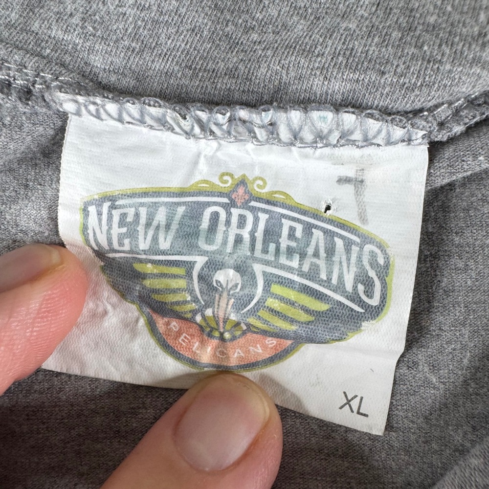 NBA New Orleans Pelicans Quarter Zip Pullover Gray Mens XL Long Sleeve Shirt - Picture 3 of 7
